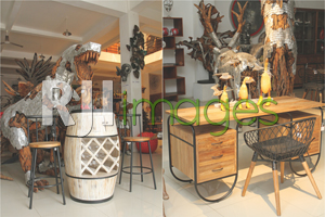 Bar Stole Set dan Meja kantor bergaya vintage