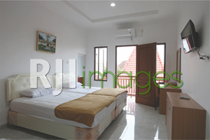 Kamar tidur tipe balcony