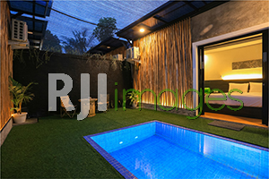 Connecting space dengan private pool tipe family room
