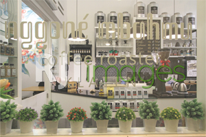 Dekorasi interior coffee bar yang instagramable