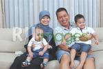 Sigit Pradityo bersama istri & kedua putranya